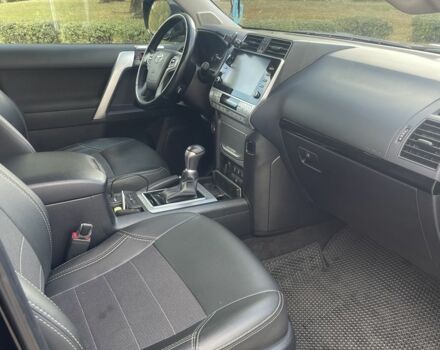 Чорний Тойота Ленд Крузер Прадо 150, об'ємом двигуна 2.8 л та пробігом 93 тис. км за 41000 $, фото 22 на Automoto.ua