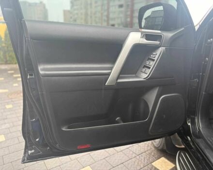 Черный Тойота Ленд Крузер Прадо 150, объемом двигателя 2.8 л и пробегом 70 тыс. км за 53490 $, фото 7 на Automoto.ua