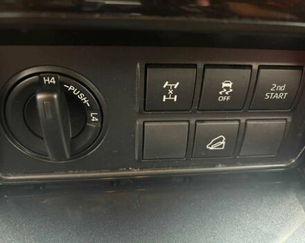 Черный Тойота Ленд Крузер Прадо 150, объемом двигателя 2.8 л и пробегом 70 тыс. км за 53490 $, фото 14 на Automoto.ua