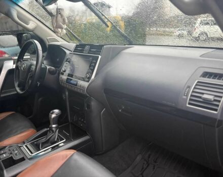 Черный Тойота Ленд Крузер Прадо 150, объемом двигателя 2.8 л и пробегом 70 тыс. км за 53490 $, фото 23 на Automoto.ua