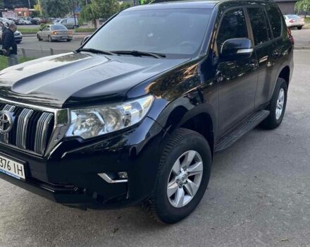 Чорний Тойота Ленд Крузер Прадо 150, об'ємом двигуна 2.8 л та пробігом 199 тис. км за 31777 $, фото 1 на Automoto.ua