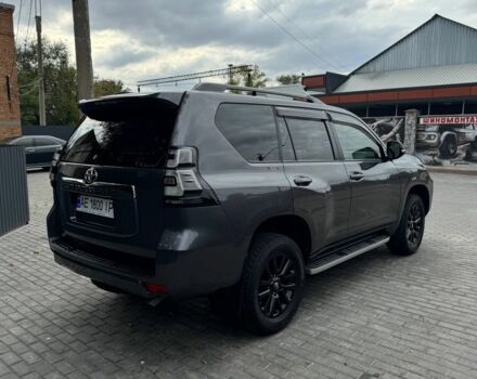 Сірий Тойота Ленд Крузер Прадо 150, об'ємом двигуна 4 л та пробігом 62 тис. км за 49500 $, фото 3 на Automoto.ua