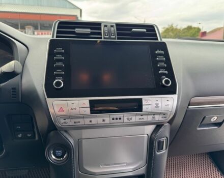 Сірий Тойота Ленд Крузер Прадо 150, об'ємом двигуна 4 л та пробігом 62 тис. км за 49500 $, фото 6 на Automoto.ua