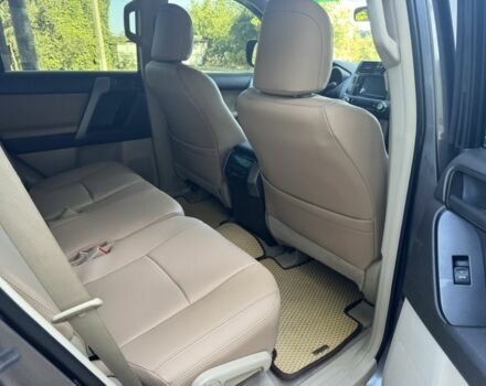 Серый Тойота Ленд Крузер Прадо 150, объемом двигателя 2.7 л и пробегом 255 тыс. км за 21900 $, фото 7 на Automoto.ua