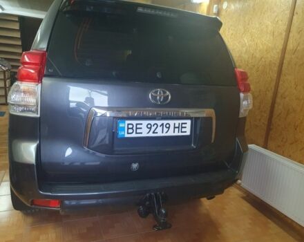 Серый Тойота Ленд Крузер Прадо 150, объемом двигателя 2.7 л и пробегом 255 тыс. км за 21900 $, фото 1 на Automoto.ua