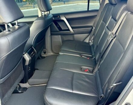 Серый Тойота Ленд Крузер Прадо 150, объемом двигателя 4 л и пробегом 173 тыс. км за 27000 $, фото 15 на Automoto.ua