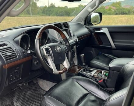 Сірий Тойота Ленд Крузер Прадо 150, об'ємом двигуна 3 л та пробігом 240 тис. км за 24500 $, фото 5 на Automoto.ua