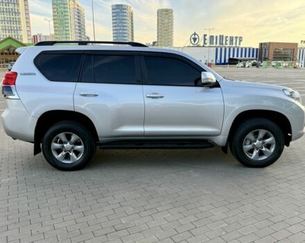 Серый Тойота Ленд Крузер Прадо 150, объемом двигателя 4 л и пробегом 173 тыс. км за 27000 $, фото 5 на Automoto.ua