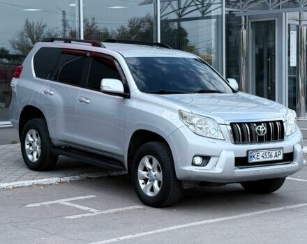 Сірий Тойота Ленд Крузер Прадо 150, об'ємом двигуна 2.7 л та пробігом 208 тис. км за 19999 $, фото 2 на Automoto.ua