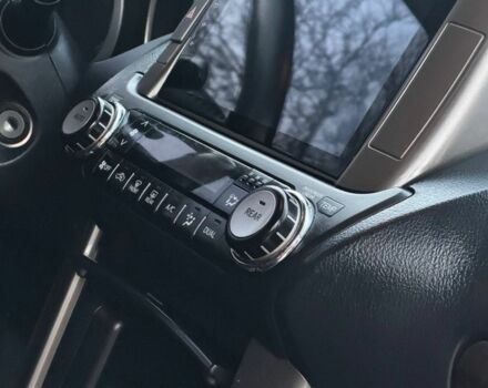 Сірий Тойота Ленд Крузер Прадо 150, об'ємом двигуна 2.7 л та пробігом 198 тис. км за 17850 $, фото 7 на Automoto.ua