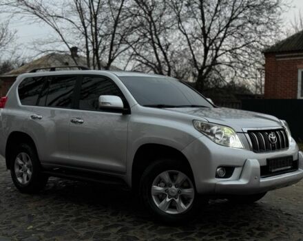 Сірий Тойота Ленд Крузер Прадо 150, об'ємом двигуна 2.7 л та пробігом 198 тис. км за 17850 $, фото 1 на Automoto.ua