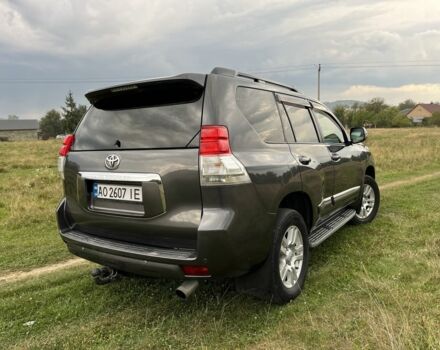 Сірий Тойота Ленд Крузер Прадо 150, об'ємом двигуна 3 л та пробігом 240 тис. км за 24500 $, фото 3 на Automoto.ua