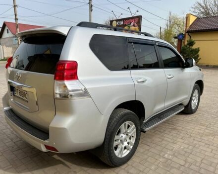 Сірий Тойота Ленд Крузер Прадо 150, об'ємом двигуна 3 л та пробігом 275 тис. км за 23500 $, фото 4 на Automoto.ua