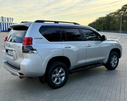 Серый Тойота Ленд Крузер Прадо 150, объемом двигателя 4 л и пробегом 173 тыс. км за 27000 $, фото 4 на Automoto.ua