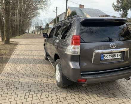 Серый Тойота Ленд Крузер Прадо 150, объемом двигателя 4 л и пробегом 183 тыс. км за 22000 $, фото 3 на Automoto.ua