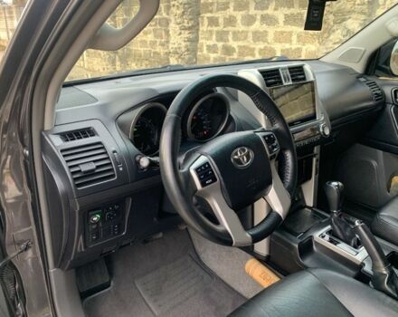 Серый Тойота Ленд Крузер Прадо 150, объемом двигателя 4 л и пробегом 183 тыс. км за 22000 $, фото 5 на Automoto.ua
