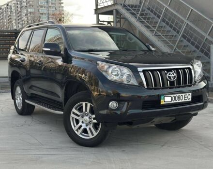 Серый Тойота Ленд Крузер Прадо 150, объемом двигателя 4 л и пробегом 240 тыс. км за 22950 $, фото 2 на Automoto.ua