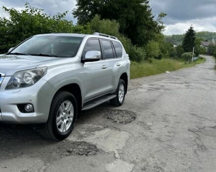 Серый Тойота Ленд Крузер Прадо 150, объемом двигателя 0 л и пробегом 250 тыс. км за 25000 $, фото 2 на Automoto.ua