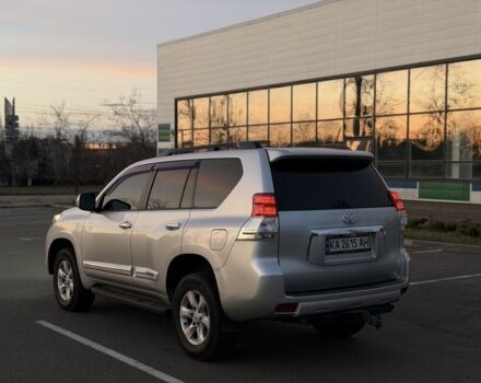 Сірий Тойота Ленд Крузер Прадо 150, об'ємом двигуна 3 л та пробігом 240 тис. км за 21500 $, фото 2 на Automoto.ua