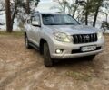 Серый Тойота Ленд Крузер Прадо 150, объемом двигателя 3 л и пробегом 490 тыс. км за 22500 $, фото 1 на Automoto.ua