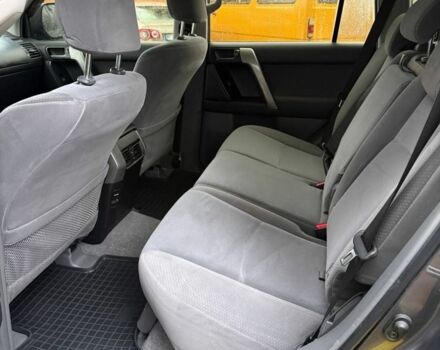 Серый Тойота Ленд Крузер Прадо 150, объемом двигателя 3 л и пробегом 185 тыс. км за 25500 $, фото 14 на Automoto.ua