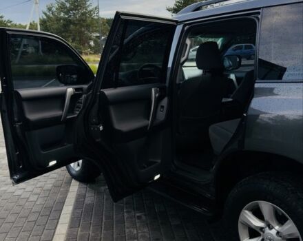 Серый Тойота Ленд Крузер Прадо 150, объемом двигателя 2.7 л и пробегом 202 тыс. км за 20200 $, фото 7 на Automoto.ua