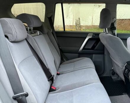 Серый Тойота Ленд Крузер Прадо 150, объемом двигателя 3 л и пробегом 185 тыс. км за 25500 $, фото 11 на Automoto.ua