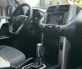 Тойота Ленд Крузер Прадо 150 2013 в Кельменцах на Automoto.ua Серый Тойота Ленд Крузер Прадо 150, объемом двигателя 2.7 л и пробегом 173 тыс. км за 23900 $, фото 2 на Automoto.ua