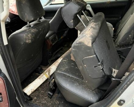 Серый Тойота Ленд Крузер Прадо 150, объемом двигателя 2.8 л и пробегом 210 тыс. км за 9999 $, фото 5 на Automoto.ua