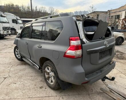 Серый Тойота Ленд Крузер Прадо 150, объемом двигателя 2.8 л и пробегом 210 тыс. км за 9999 $, фото 1 на Automoto.ua