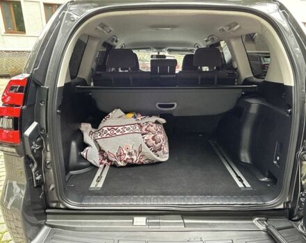 Серый Тойота Ленд Крузер Прадо 150, объемом двигателя 2.7 л и пробегом 51 тыс. км за 32400 $, фото 16 на Automoto.ua