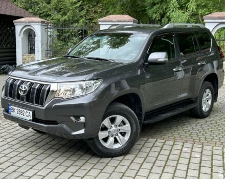 Серый Тойота Ленд Крузер Прадо 150, объемом двигателя 2.7 л и пробегом 51 тыс. км за 32400 $, фото 2 на Automoto.ua