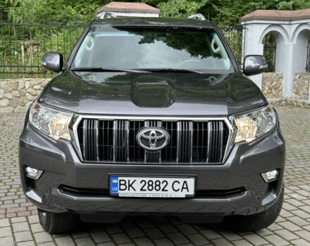Серый Тойота Ленд Крузер Прадо 150, объемом двигателя 2.7 л и пробегом 51 тыс. км за 32400 $, фото 1 на Automoto.ua