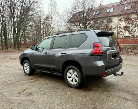 Серый Тойота Ленд Крузер Прадо 150, объемом двигателя 2.7 л и пробегом 159 тыс. км за 27800 $, фото 2 на Automoto.ua
