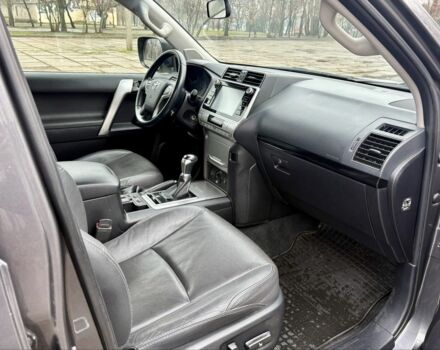 Серый Тойота Ленд Крузер Прадо 150, объемом двигателя 2.7 л и пробегом 159 тыс. км за 27800 $, фото 6 на Automoto.ua