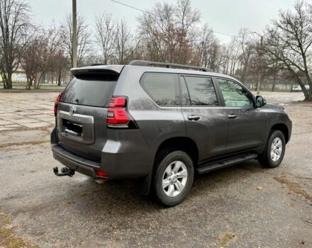 Серый Тойота Ленд Крузер Прадо 150, объемом двигателя 2.7 л и пробегом 159 тыс. км за 27800 $, фото 3 на Automoto.ua