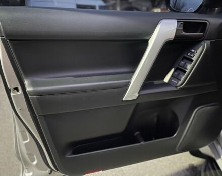 Серый Тойота Ленд Крузер Прадо 150, объемом двигателя 2.8 л и пробегом 144 тыс. км за 37000 $, фото 15 на Automoto.ua