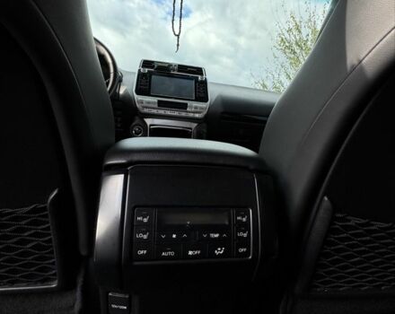 Сірий Тойота Ленд Крузер Прадо 150, об'ємом двигуна 2.8 л та пробігом 174 тис. км за 37500 $, фото 15 на Automoto.ua