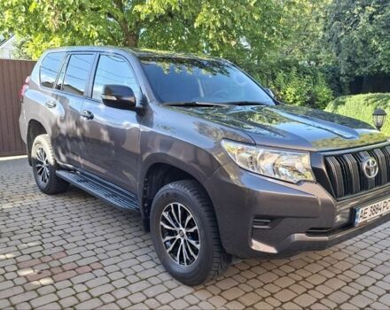 Серый Тойота Ленд Крузер Прадо 150, объемом двигателя 2.7 л и пробегом 12 тыс. км за 28150 $, фото 2 на Automoto.ua