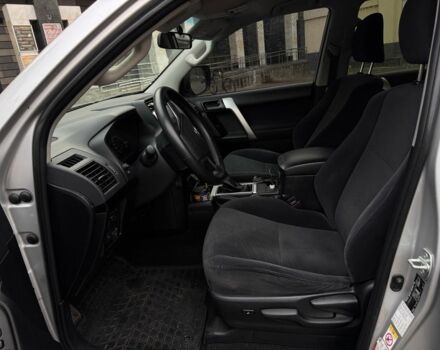 Серый Тойота Ленд Крузер Прадо 150, объемом двигателя 0 л и пробегом 125 тыс. км за 24700 $, фото 8 на Automoto.ua