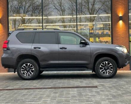 Сірий Тойота Ленд Крузер Прадо 150, об'ємом двигуна 2.7 л та пробігом 171 тис. км за 29990 $, фото 4 на Automoto.ua