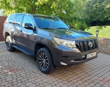 Серый Тойота Ленд Крузер Прадо 150, объемом двигателя 2.7 л и пробегом 12 тыс. км за 28150 $, фото 10 на Automoto.ua