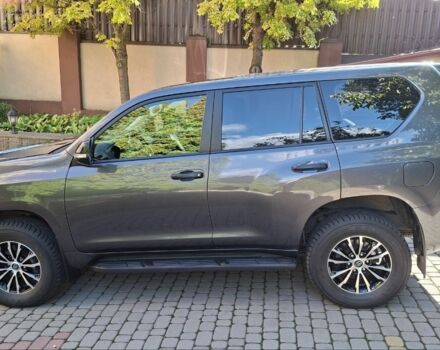 Серый Тойота Ленд Крузер Прадо 150, объемом двигателя 2.7 л и пробегом 12 тыс. км за 28150 $, фото 5 на Automoto.ua