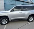 Серый Тойота Ленд Крузер Прадо 150, объемом двигателя 4 л и пробегом 90 тыс. км за 38000 $, фото 1 на Automoto.ua