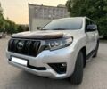 Серый Тойота Ленд Крузер Прадо 150, объемом двигателя 4 л и пробегом 124 тыс. км за 36690 $, фото 1 на Automoto.ua