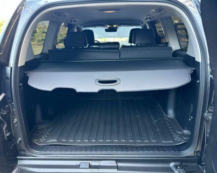 Серый Тойота Ленд Крузер Прадо 150, объемом двигателя 4.8 л и пробегом 72 тыс. км за 55000 $, фото 11 на Automoto.ua