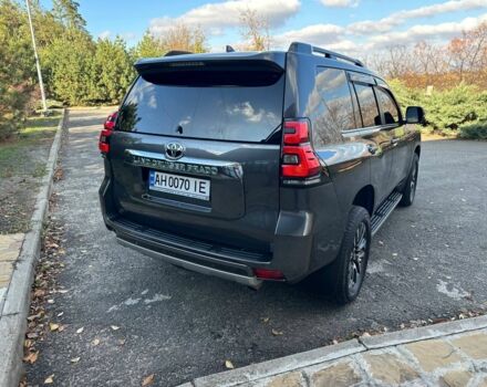 Серый Тойота Ленд Крузер Прадо 150, объемом двигателя 4.8 л и пробегом 72 тыс. км за 55000 $, фото 21 на Automoto.ua