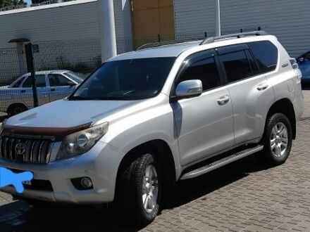 Серый Тойота Ленд Крузер Прадо 150, объемом двигателя 3 л и пробегом 274 тыс. км за 21600 $, фото 1 на Automoto.ua