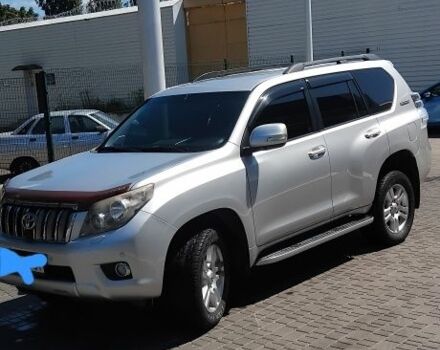 Серый Тойота Ленд Крузер Прадо 150, объемом двигателя 3 л и пробегом 274 тыс. км за 21600 $, фото 1 на Automoto.ua