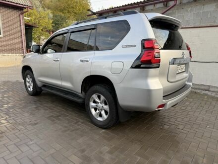 Серый Тойота Ленд Крузер Прадо 150, объемом двигателя 2.7 л и пробегом 168 тыс. км за 18700 $, фото 1 на Automoto.ua